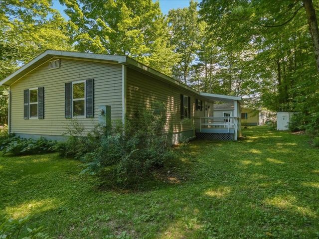 135 Williston Woods Road, Williston, VT 05495