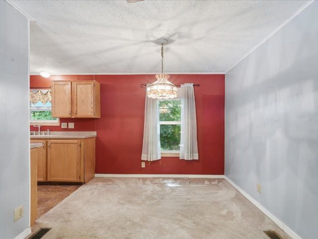135 Williston Woods Road, Williston, VT 05495