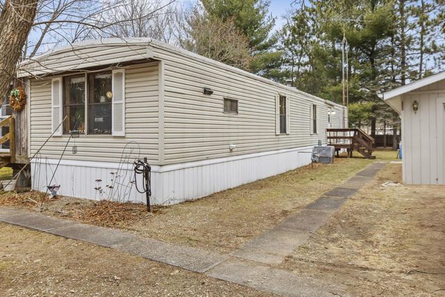 226 E LOHRVILLE AVENUE, Redgranite, WI 54970
