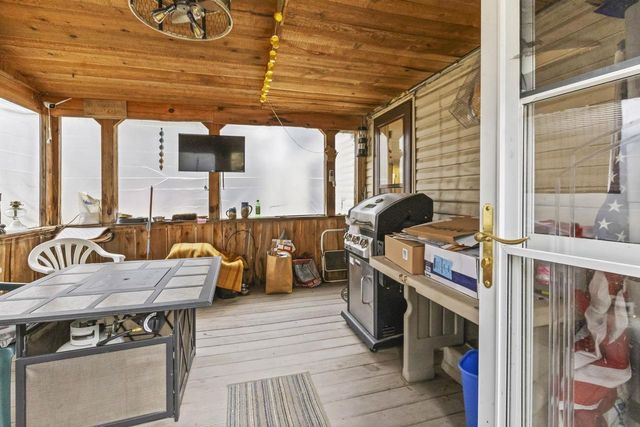 226 E LOHRVILLE AVENUE, Redgranite, WI 54970