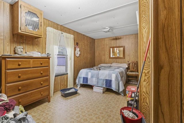 226 E LOHRVILLE AVENUE, Redgranite, WI 54970