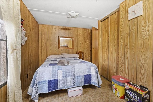 226 E LOHRVILLE AVENUE, Redgranite, WI 54970