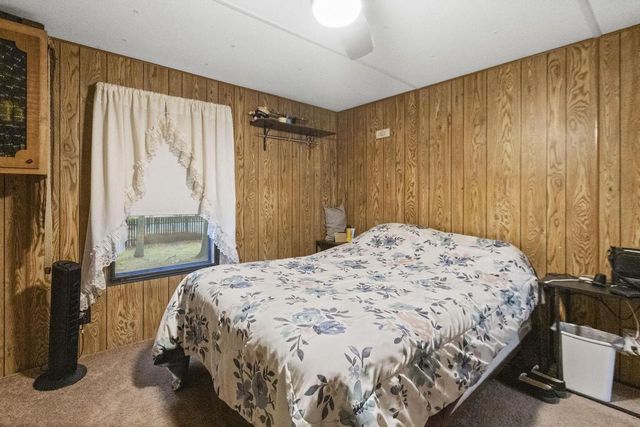 226 E LOHRVILLE AVENUE, Redgranite, WI 54970