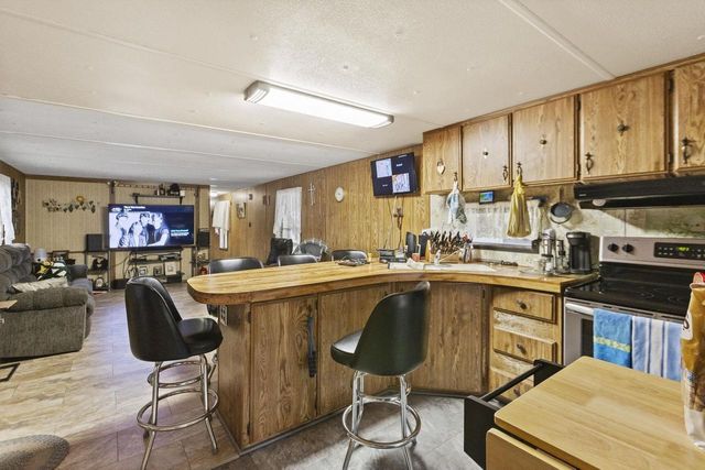 226 E LOHRVILLE AVENUE, Redgranite, WI 54970