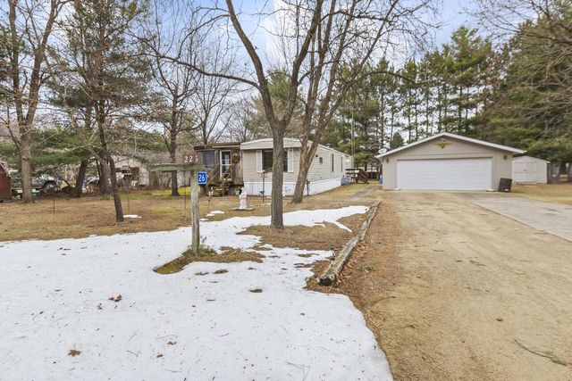 226 E LOHRVILLE AVENUE, Redgranite, WI 54970