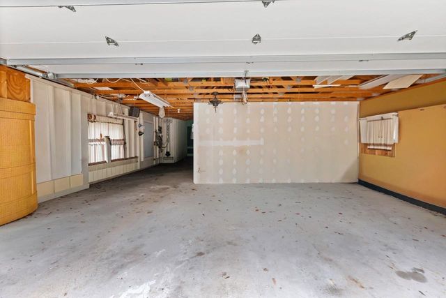 226 E LOHRVILLE AVENUE, Redgranite, WI 54970