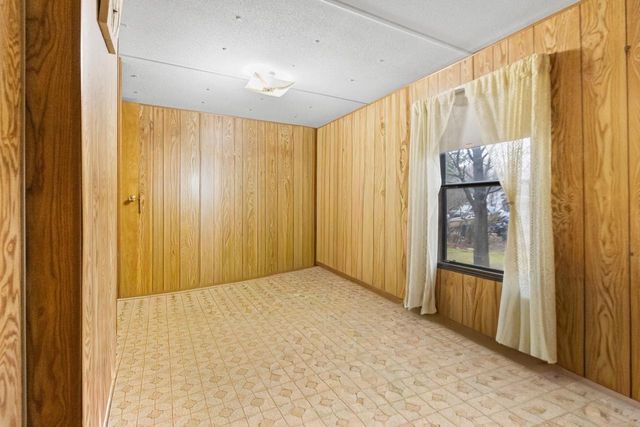 226 E LOHRVILLE AVENUE, Redgranite, WI 54970