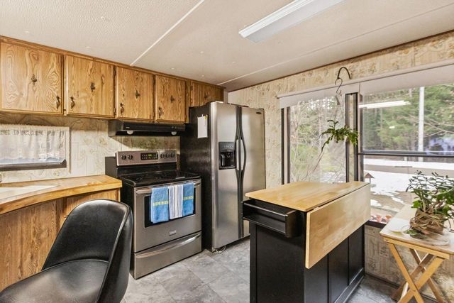 226 E LOHRVILLE AVENUE, Redgranite, WI 54970