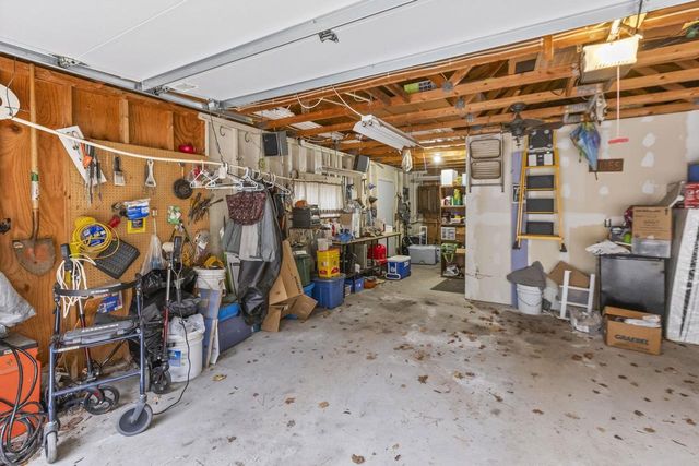 226 E LOHRVILLE AVENUE, Redgranite, WI 54970