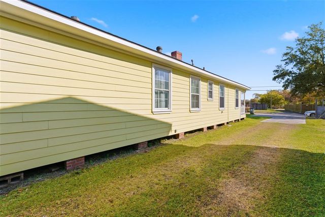 824 Ford Street, Lake Charles, LA 70601