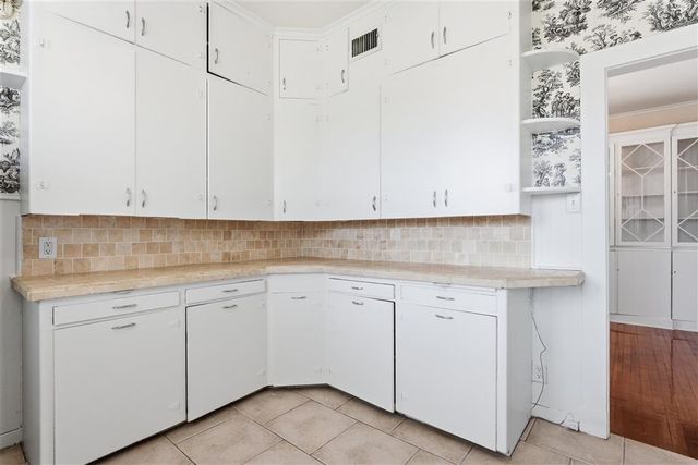 824 Ford Street, Lake Charles, LA 70601