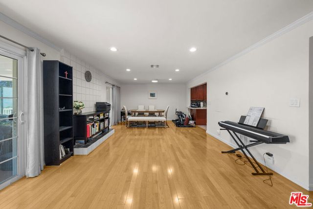 3114 Henrietta Avenue, La Crescenta, CA 91214