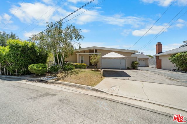 3114 Henrietta Avenue, La Crescenta, CA 91214