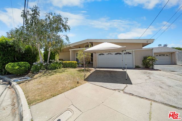 3114 Henrietta Avenue, La Crescenta, CA 91214
