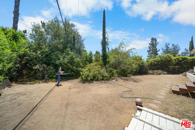 3114 Henrietta Avenue, La Crescenta, CA 91214