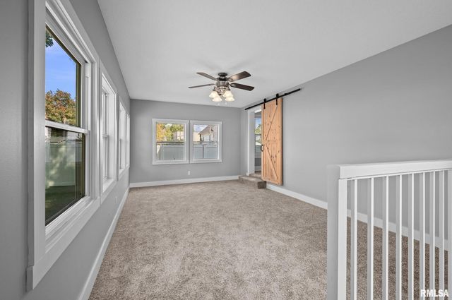 118 S 1ST Street, Long Grove, IA 52756