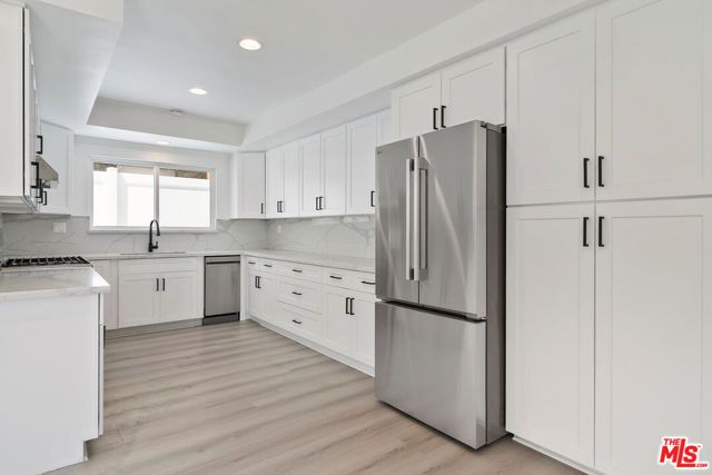 18073 Sandy Cape Drive, Pacific Palisades (los Angeles), CA 90272