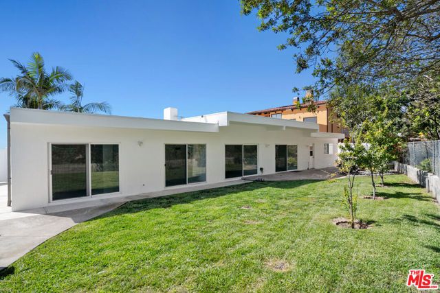 18073 Sandy Cape Drive, Pacific Palisades (los Angeles), CA 90272