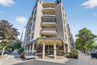 1874 Pelham Parkway S 6E, Bronx, NY 10461