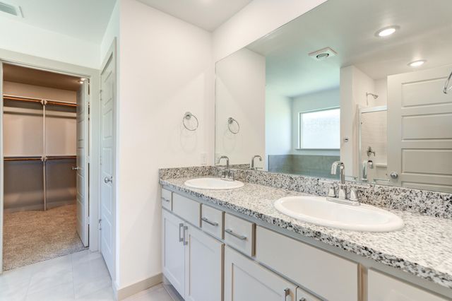 614 E 13th Street, Wolfforth, TX 79382