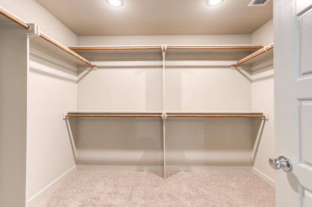 614 E 13th Street, Wolfforth, TX 79382