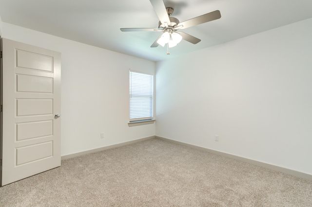 614 E 13th Street, Wolfforth, TX 79382