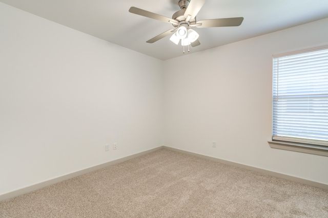 614 E 13th Street, Wolfforth, TX 79382