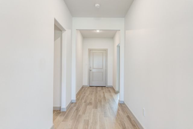 614 E 13th Street, Wolfforth, TX 79382