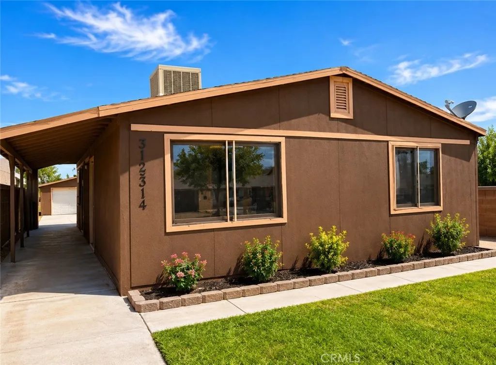 312 Maxine Avenue, Barstow, CA 92311
