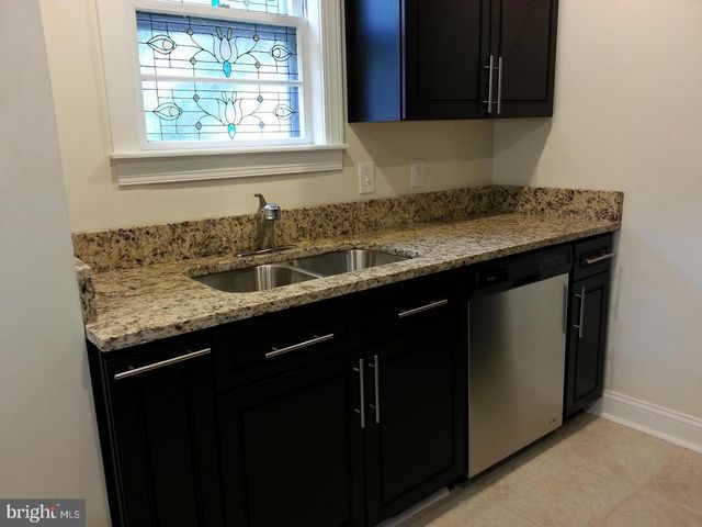 303 S HIGHLAND ST, Arlington, VA 22204