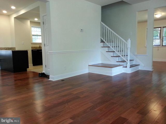 303 S HIGHLAND ST, Arlington, VA 22204