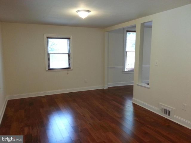 303 S HIGHLAND ST, Arlington, VA 22204