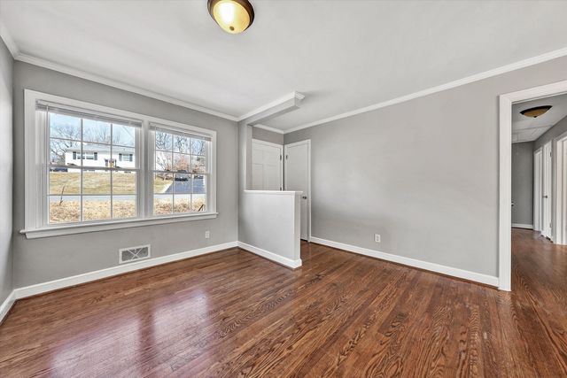 2031 Bridle LN, Roanoke, VA 24018