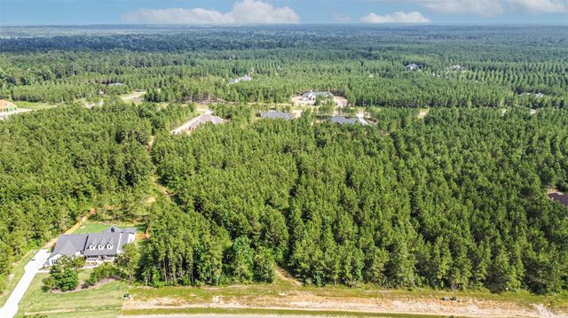 15921 Ridge Oak Road, Willis, TX 77378