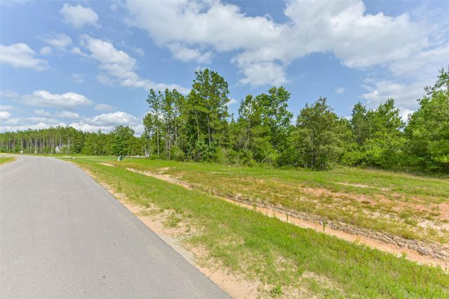 15921 Ridge Oak Road, Willis, TX 77378