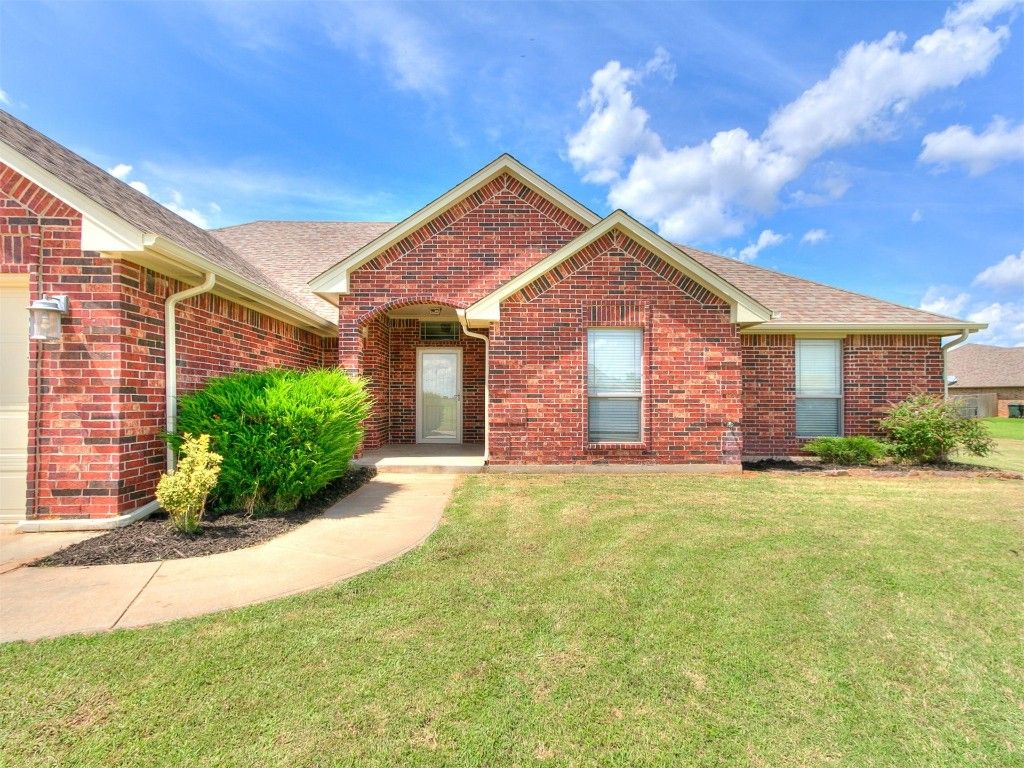 4121 Lonetree Drive, Edmond, OK 73025
