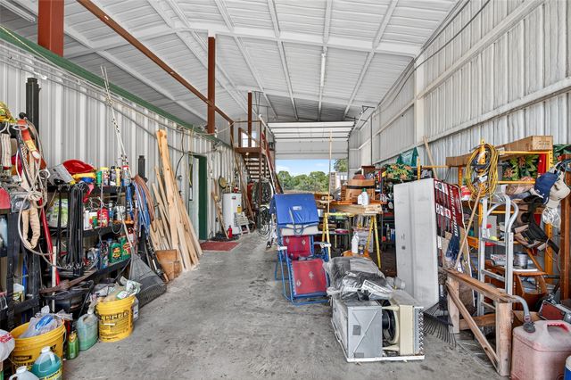 1200 County Road 1215, Savoy, TX 75479