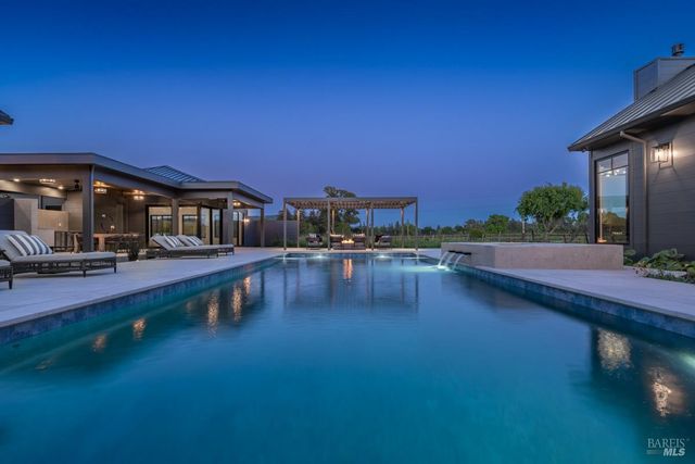 601 Napa Rd, Sonoma, CA 95476