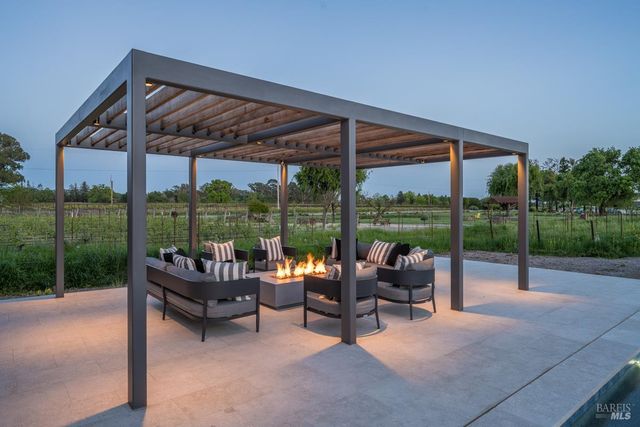 601 Napa Rd, Sonoma, CA 95476