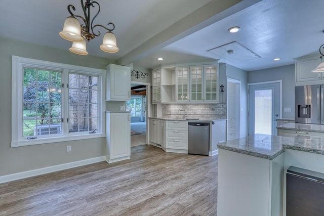 2737 S Waukesha ROAD, West Allis, WI 53227