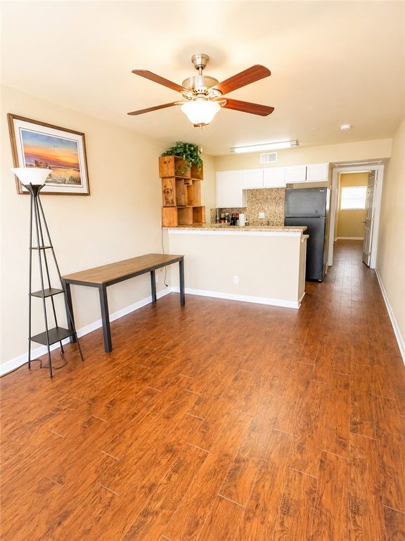 214 Patricia B, College Station, TX 77840 — exterior