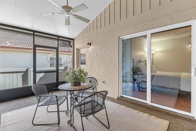 1011 W PEBBLE BEACH CIRCLE, Winter Springs, FL 32708