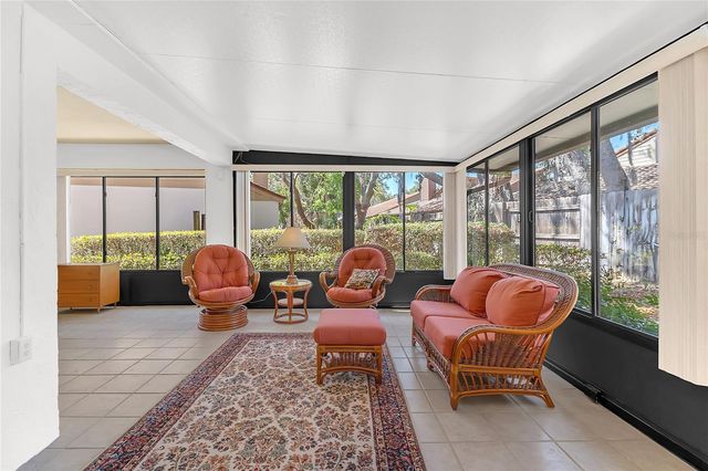 1011 W PEBBLE BEACH CIRCLE, Winter Springs, FL 32708