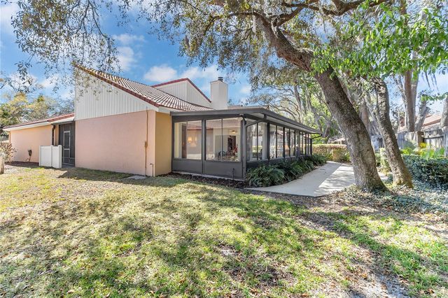 1011 W PEBBLE BEACH CIRCLE, Winter Springs, FL 32708