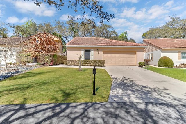 1011 W PEBBLE BEACH CIRCLE, Winter Springs, FL 32708