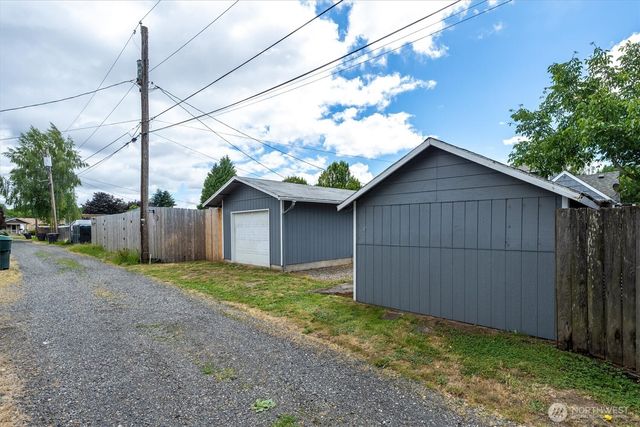 621 27th Avenue, Longview, WA 98632