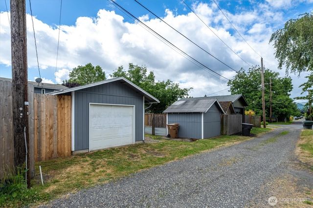 621 27th Avenue, Longview, WA 98632