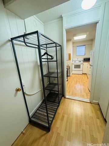 417 Nohonani Street 311, Honolulu, HI 96815