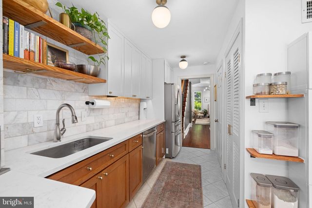 331 11TH ST SE, Washington, DC 20003