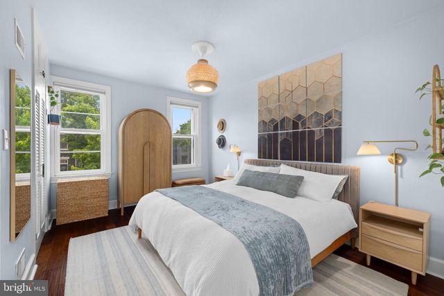 331 11TH ST SE, Washington, DC 20003